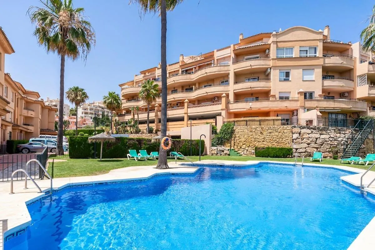 New Modern Apartment, 2Br, Pool, Flores Del Golf MIJAS COSTA