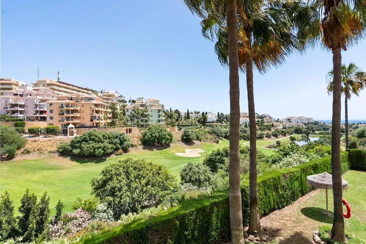 New Modern Apartment, 2Br, Pool, Flores Del Golf MIJAS COSTA Spanje